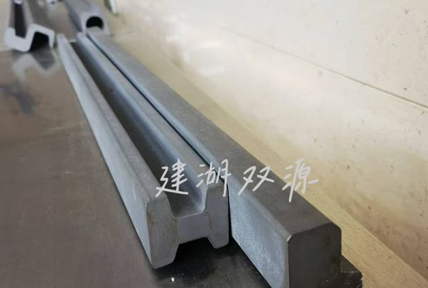 冷拉异形钢